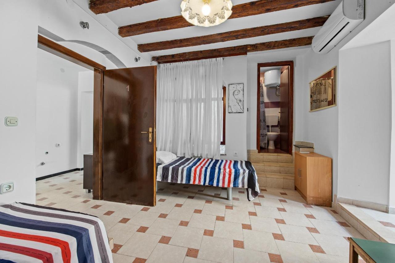 Pula Hostel 외부 사진